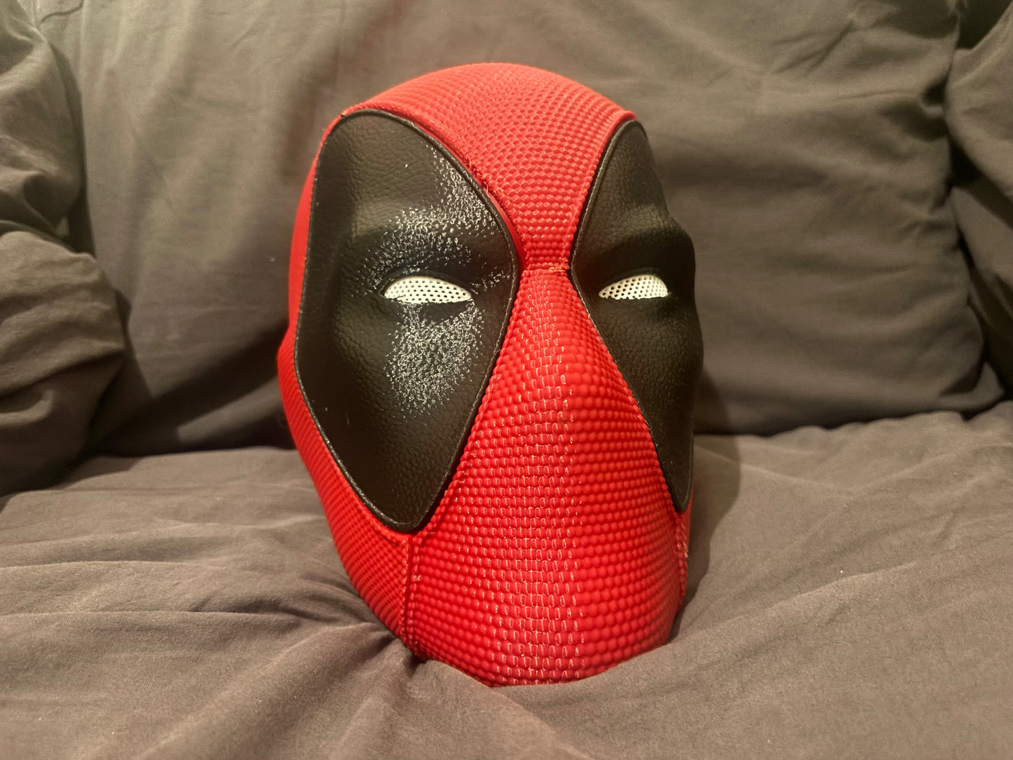 Deadpool cosplay mask